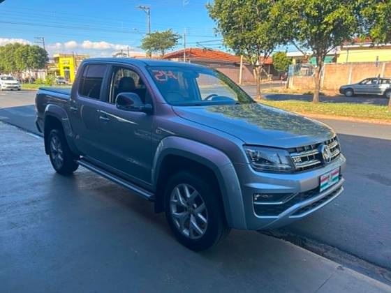 VOLKSWAGEN AMAROK 3.0 V6 TDI DIESEL HIGHLINE CD 4MOTION AUTOMÁTICO VOLKSWAGEN AMAROK 3.0 V6 TDI DIESEL HIGHLINE CD 4MOTION AUTOMÁTICO
